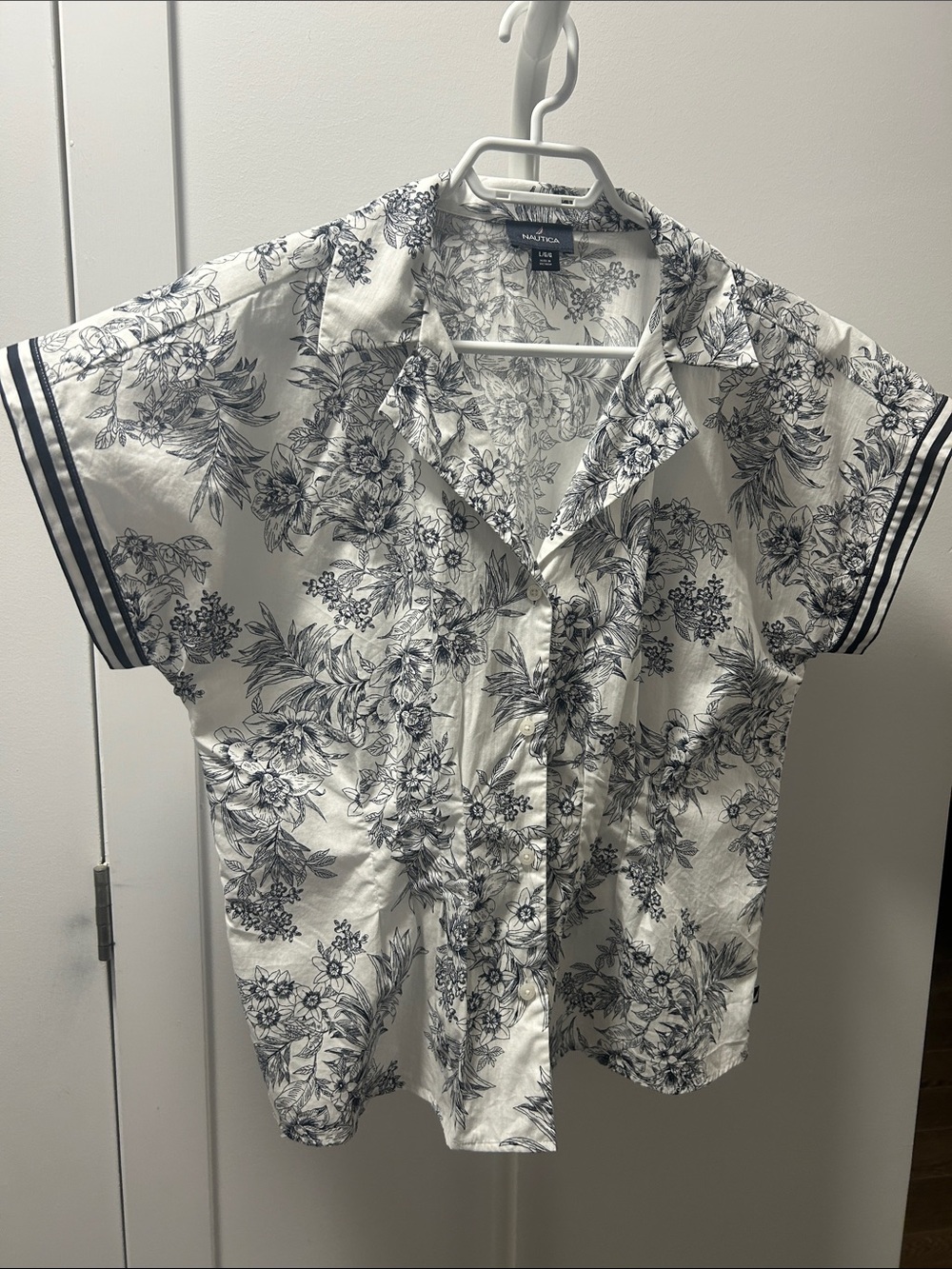 Nautica White and Navy Floral Camp-Collar Button-Down top